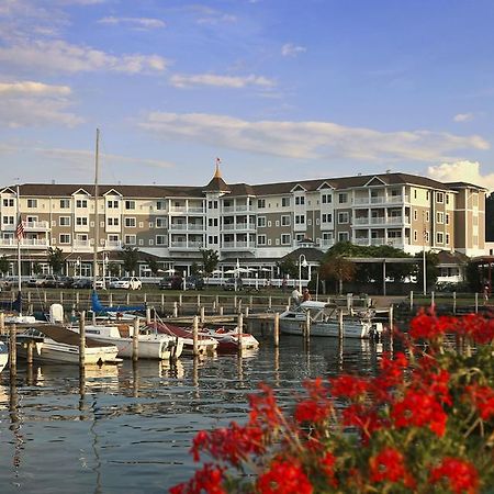 Watkins Glen Harbor Hotel Esterno foto