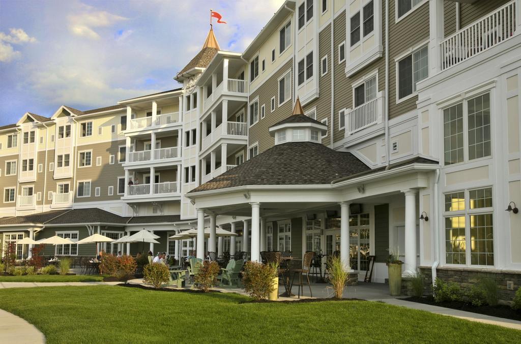 Watkins Glen Harbor Hotel Esterno foto